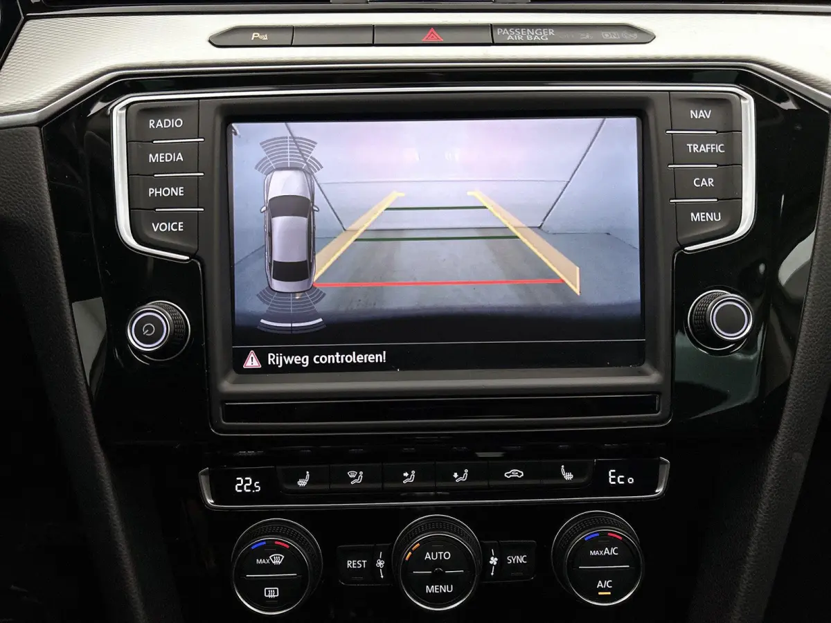 1.4 TSI GTE Connected Series Plus | Apple Carplay / Android Auto | Panoramadak | Stoelverwarming | Achteruitrijcamera | Parkeersensoren |