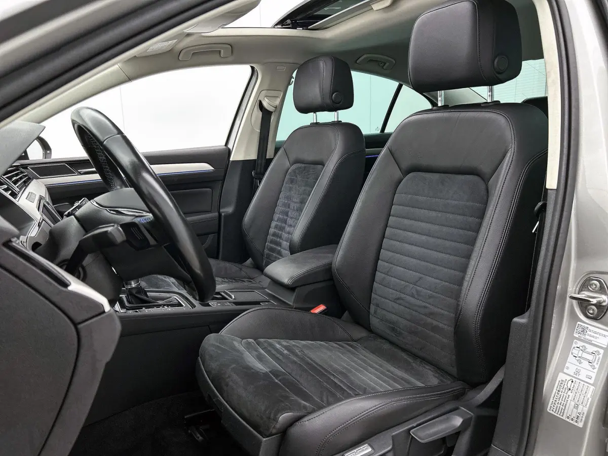1.4 TSI GTE Connected Series Plus | Apple Carplay / Android Auto | Panoramadak | Stoelverwarming | Achteruitrijcamera | Parkeersensoren |