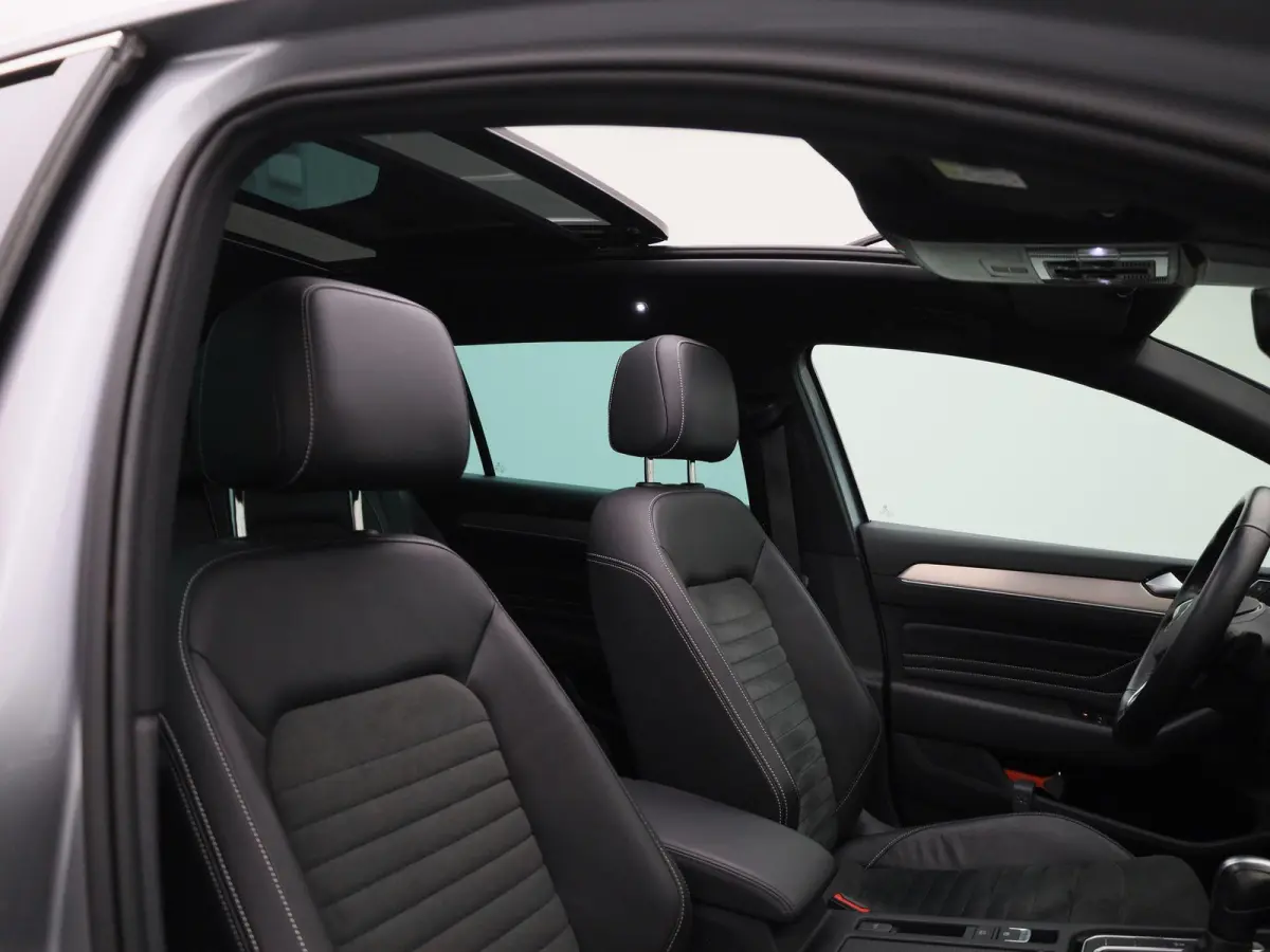 1.5 TSI R-Line Business + | Wordt Verwacht | Automaat | Apple Carplay / Android Auto | Panoramadak | Achteruitrijcamera | Parkeersensoren | Stoelverwarming |