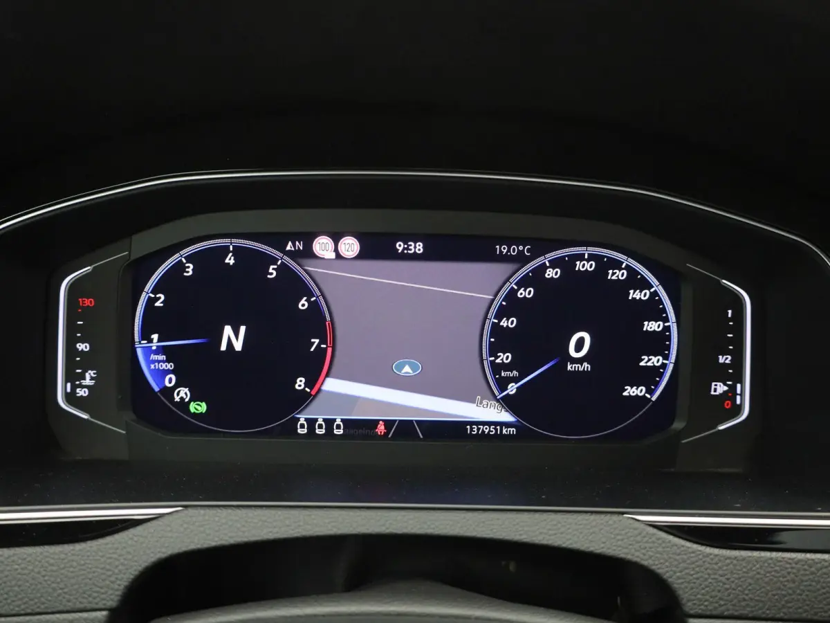1.5 TSI R-Line Business + | Wordt Verwacht | Automaat | Apple Carplay / Android Auto | Panoramadak | Achteruitrijcamera | Parkeersensoren | Stoelverwarming |