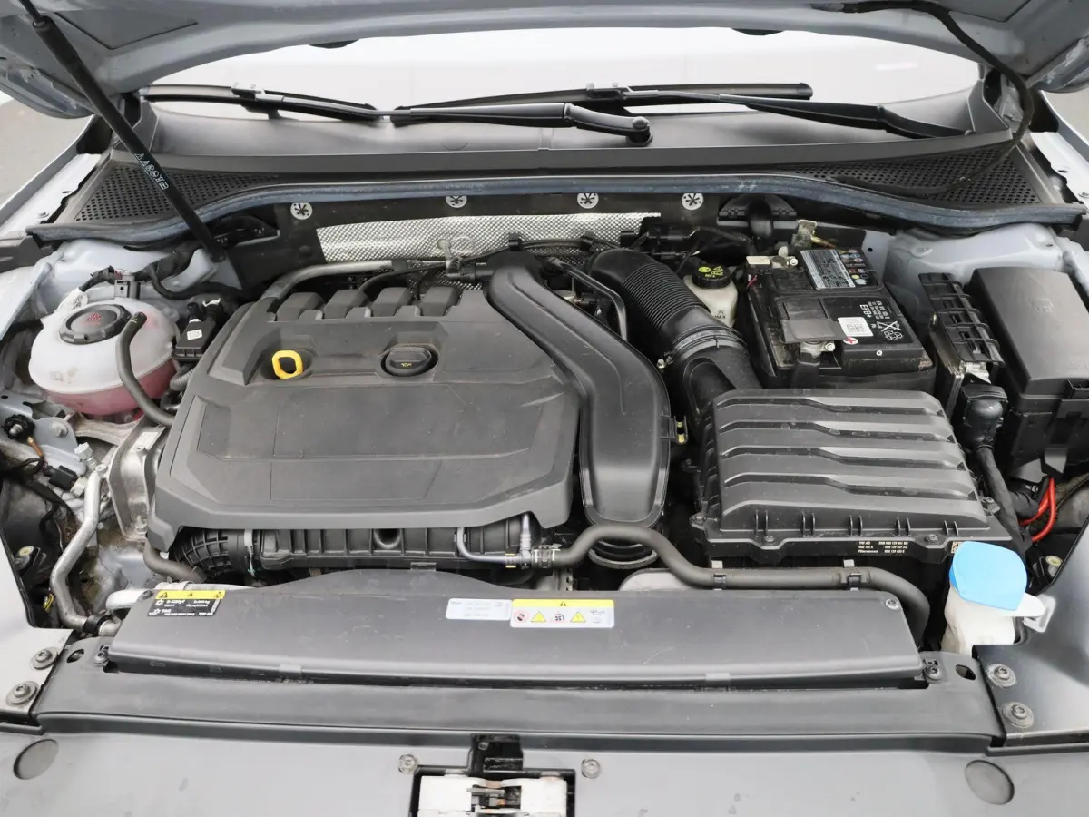 1.5 TSI R-Line Business + | Wordt Verwacht | Automaat | Apple Carplay / Android Auto | Panoramadak | Achteruitrijcamera | Parkeersensoren | Stoelverwarming |