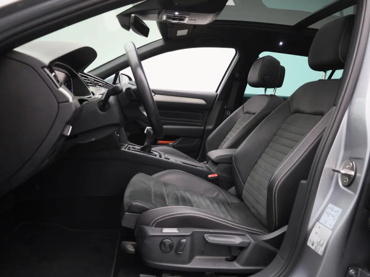 1.5 TSI R-Line Business + | Wordt Verwacht | Automaat | Apple Carplay / Android Auto | Panoramadak | Achteruitrijcamera | Parkeersensoren | Stoelverwarming |