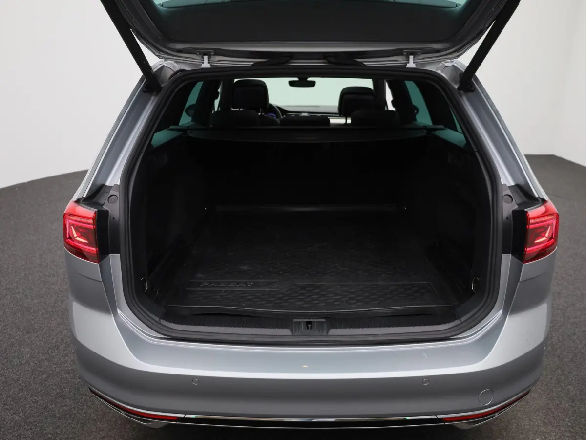1.5 TSI R-Line Business + | Wordt Verwacht | Automaat | Apple Carplay / Android Auto | Panoramadak | Achteruitrijcamera | Parkeersensoren | Stoelverwarming |