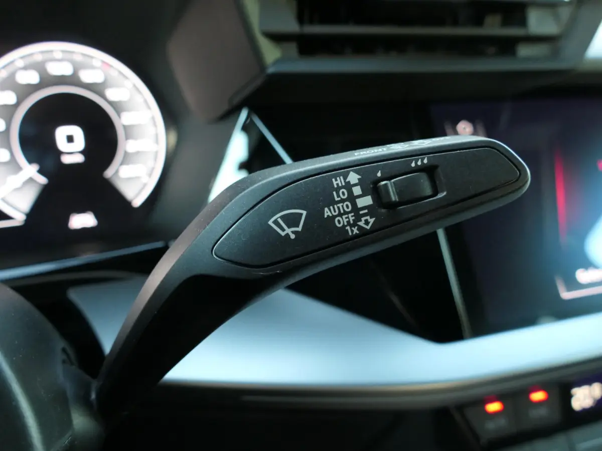 40 TFSI e S-Line | Black optic | Full Maxton Design | Bang & Olufsen | Alcantara-/lederen sportstoelen | Maxtrix LED | Draadloos Apple-/Android Carplay | Elektrische achterklep |  Sportstuur