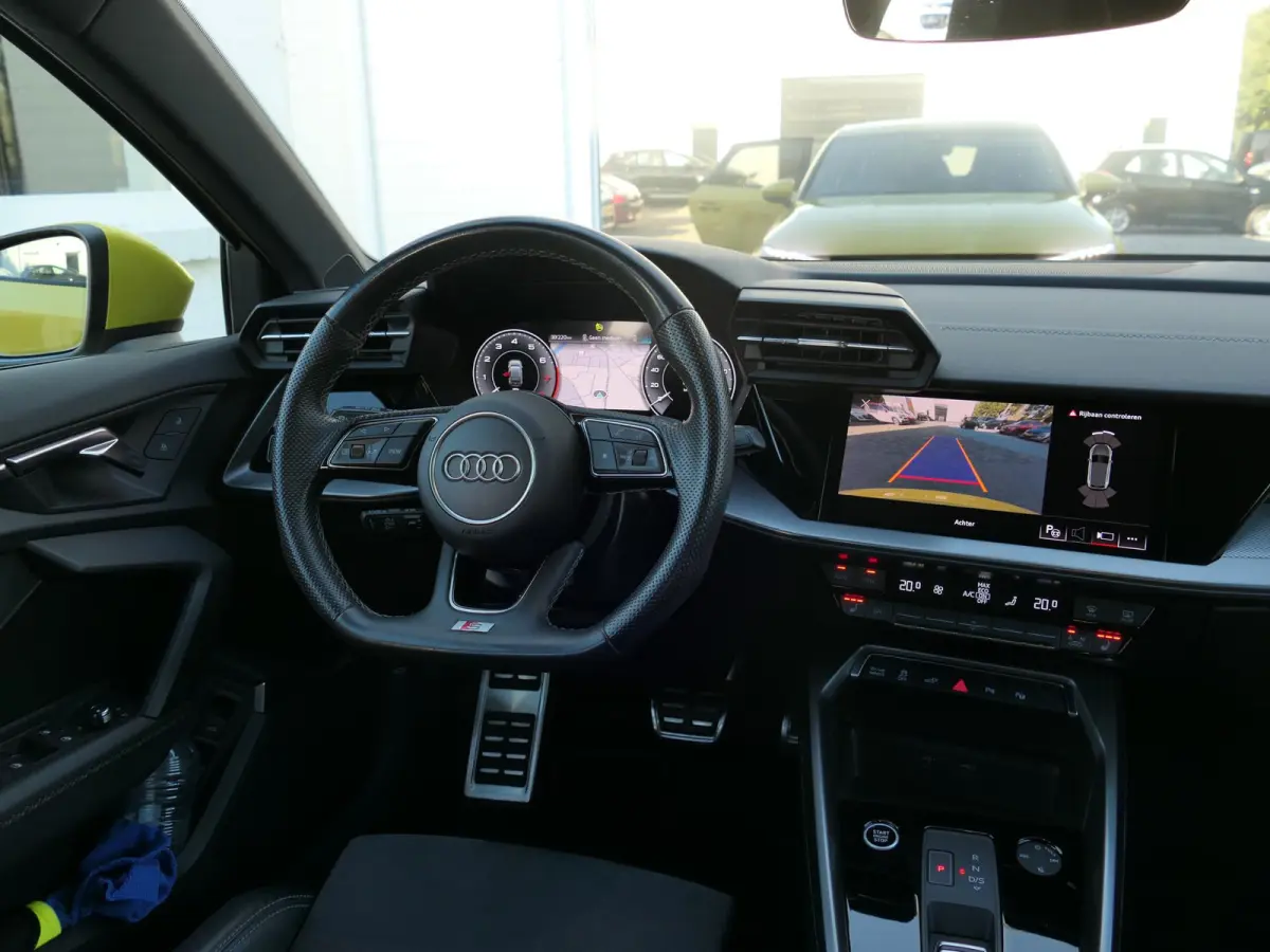 40 TFSI e S-Line | Black optic | Full Maxton Design | Bang & Olufsen | Alcantara-/lederen sportstoelen | Maxtrix LED | Draadloos Apple-/Android Carplay | Elektrische achterklep |  Sportstuur