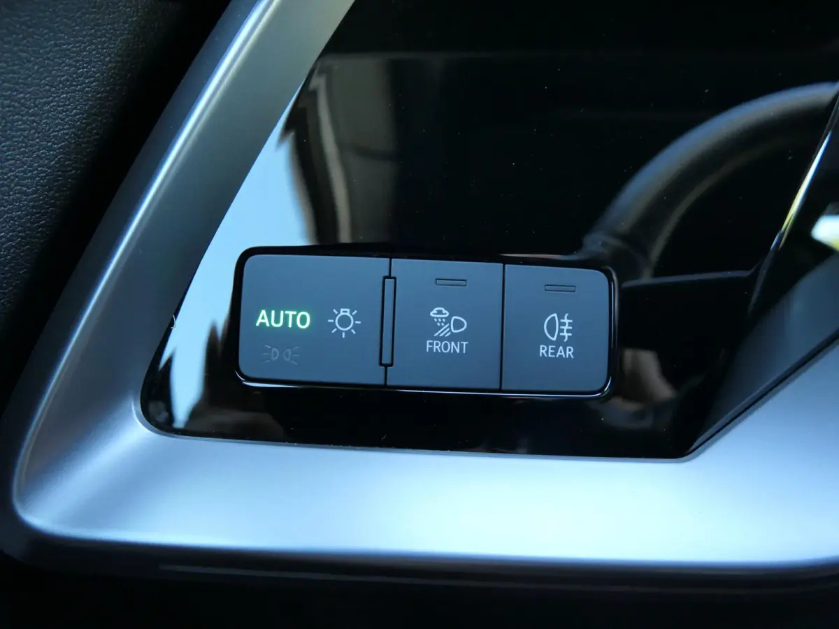 40 TFSI e S-Line | Black optic | Full Maxton Design | Bang & Olufsen | Alcantara-/lederen sportstoelen | Maxtrix LED | Draadloos Apple-/Android Carplay | Elektrische achterklep |  Sportstuur
