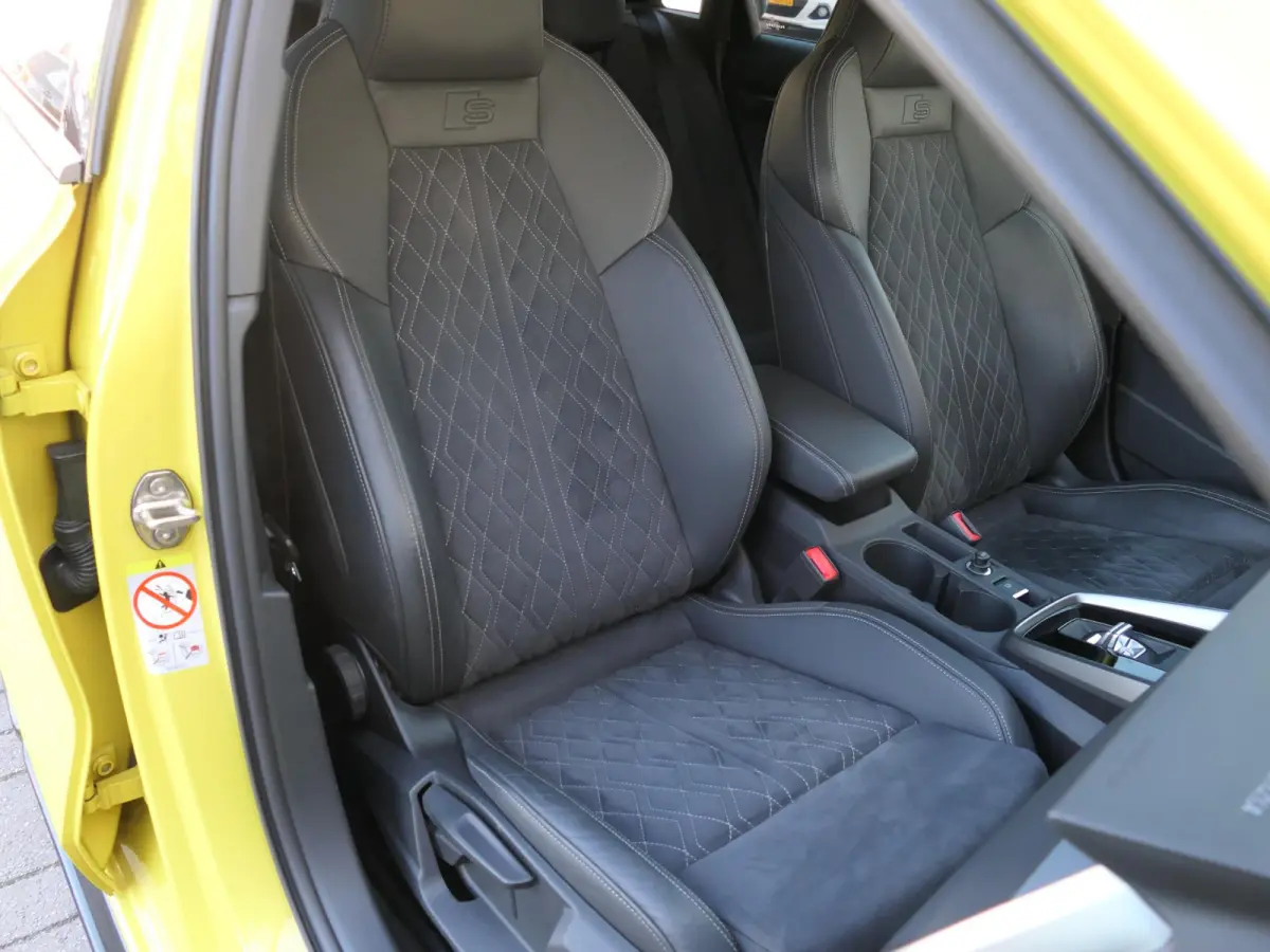 40 TFSI e S-Line | Black optic | Full Maxton Design | Bang & Olufsen | Alcantara-/lederen sportstoelen | Maxtrix LED | Draadloos Apple-/Android Carplay | Elektrische achterklep |  Sportstuur
