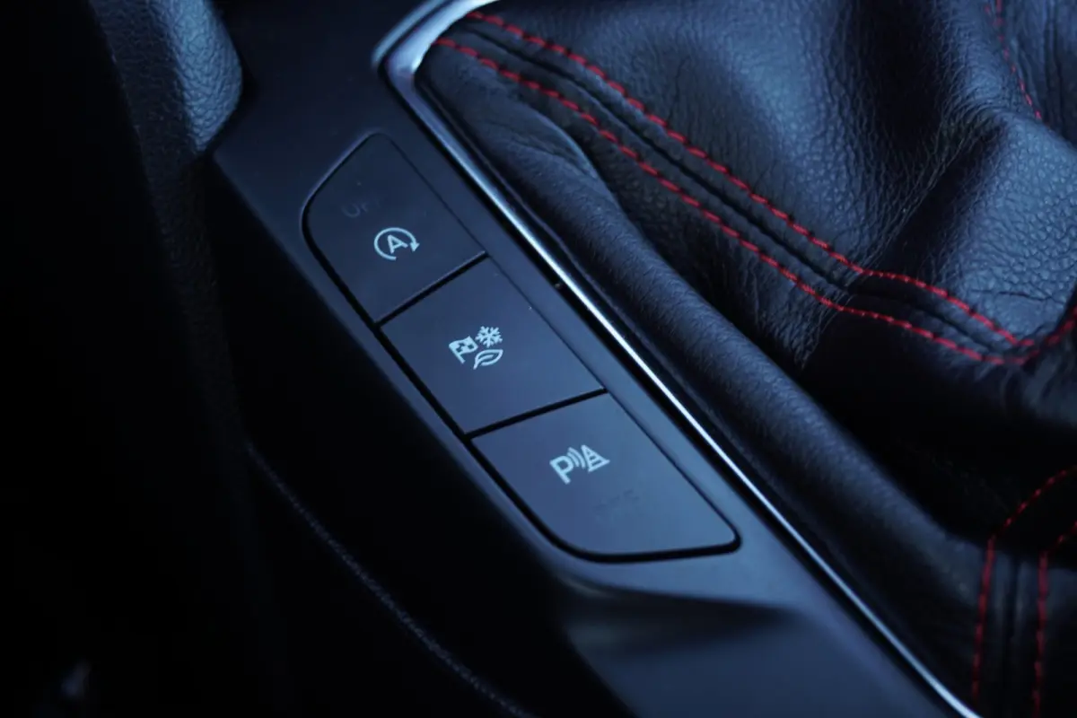 1.0 EcoBoost Hybrid ST Line Style | Airco | Navigatie | Carplay | Elek. pakket | 2022 | Inruil mogelijk