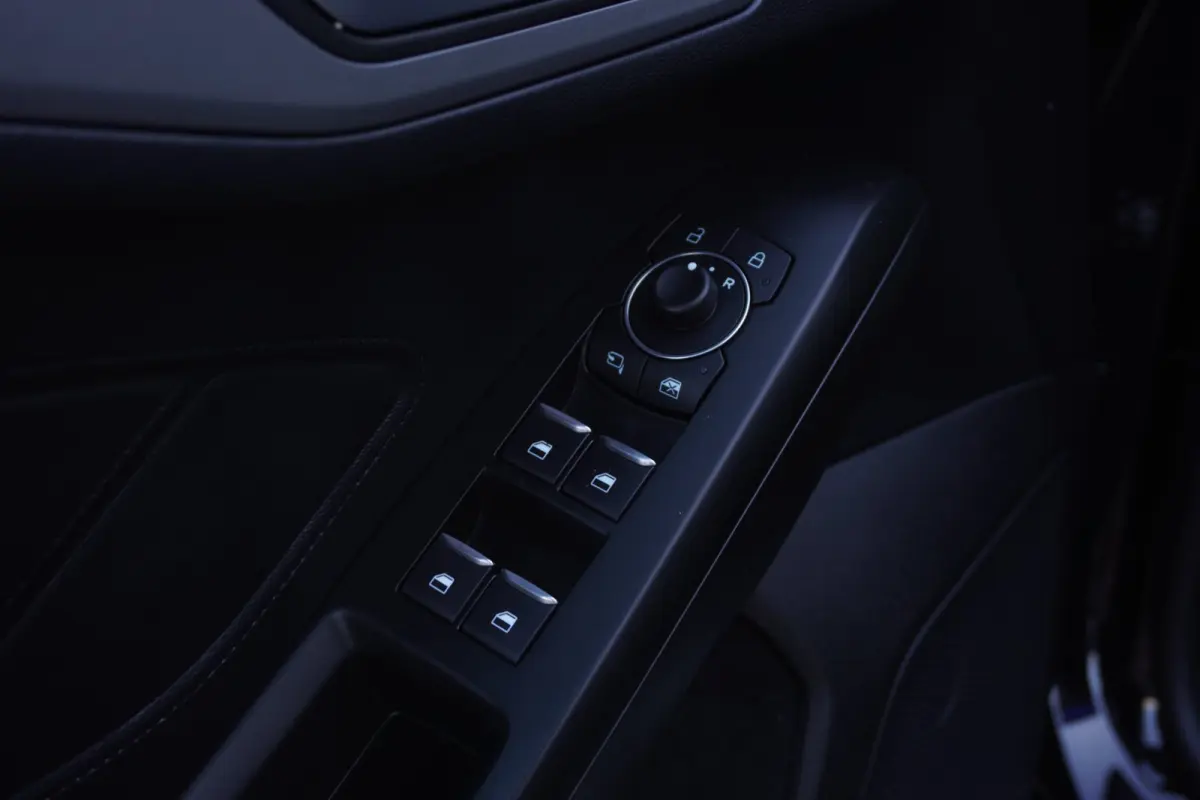 1.0 EcoBoost Hybrid ST Line Style | Airco | Navigatie | Carplay | Elek. pakket | 2022 | Inruil mogelijk