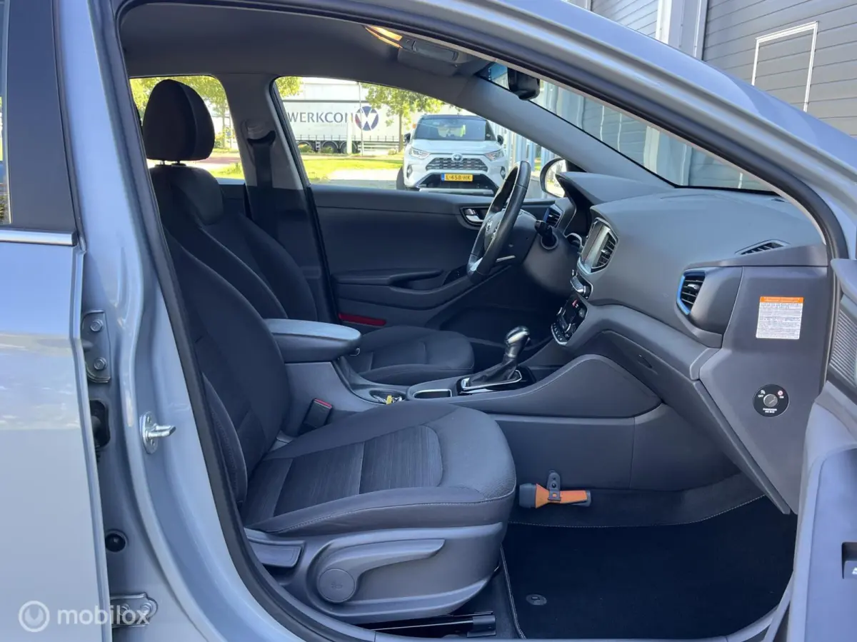 1.6 GDi Aut, Xenon, Keyless, Camera, Netjes !