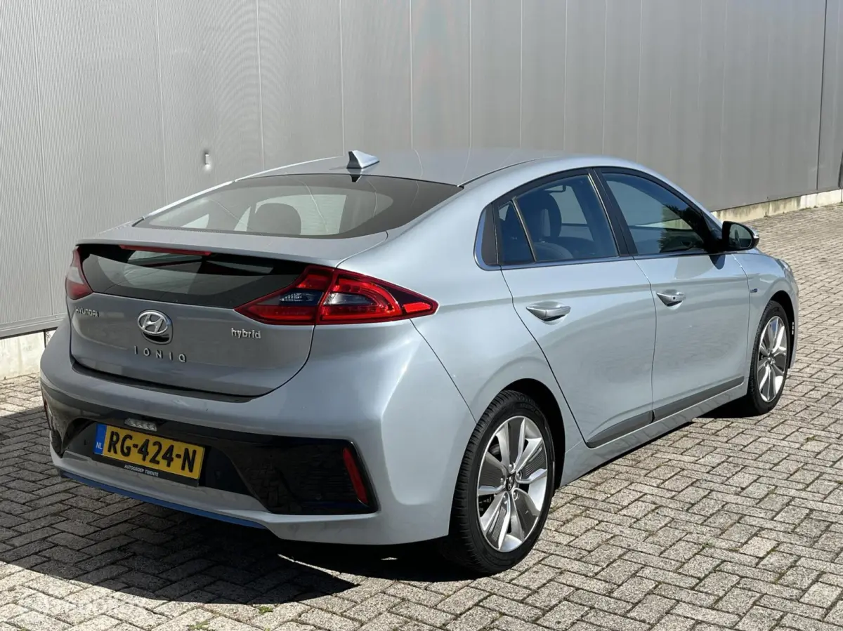 1.6 GDi Aut, Xenon, Keyless, Camera, Netjes !