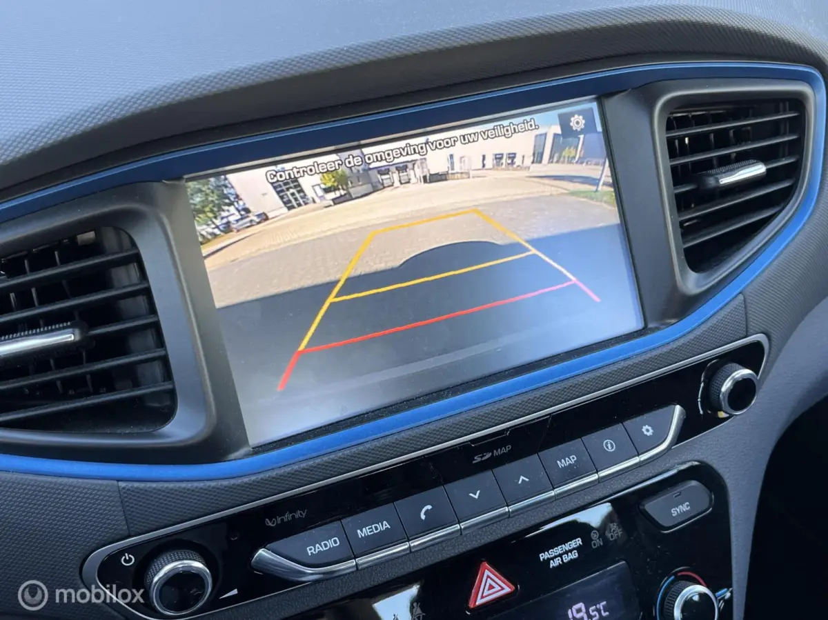 1.6 GDi Aut, Xenon, Keyless, Camera, Netjes !