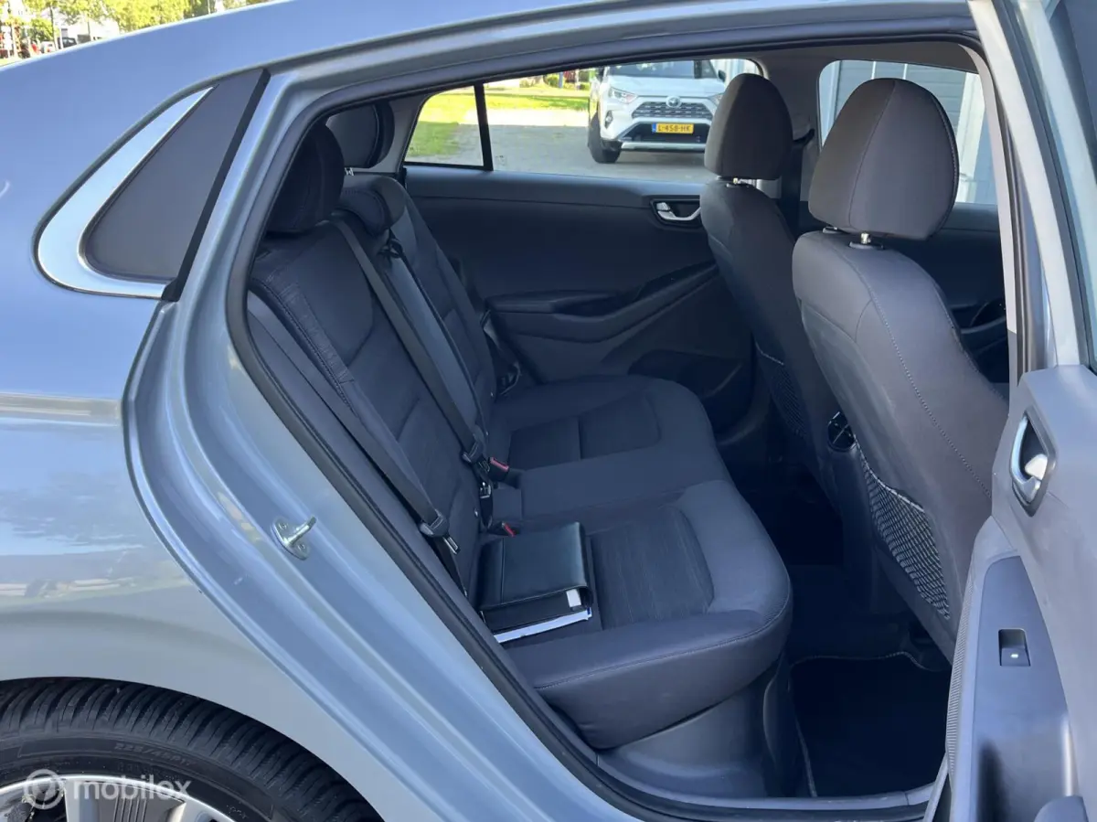 1.6 GDi Aut, Xenon, Keyless, Camera, Netjes !