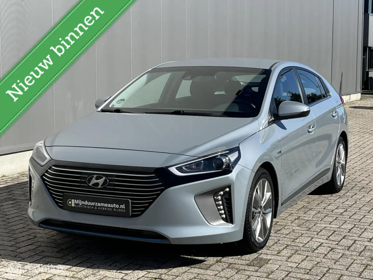 1.6 GDi Aut, Xenon, Keyless, Camera, Netjes !