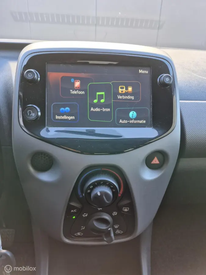 1.0 e-VTi Carplay / Camera / Airco / NAP!