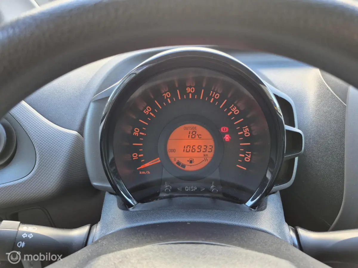 1.0 e-VTi Carplay / Camera / Airco / NAP!