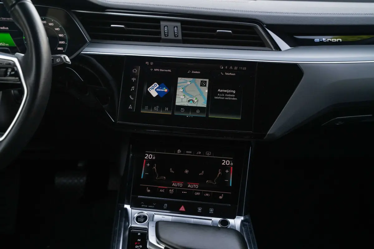 55 quattro Advanced edition Plus 95 kWh Automaat | Airco | Trekhaak | Luchtvering | Vol opties | Dealerauto | Inruil