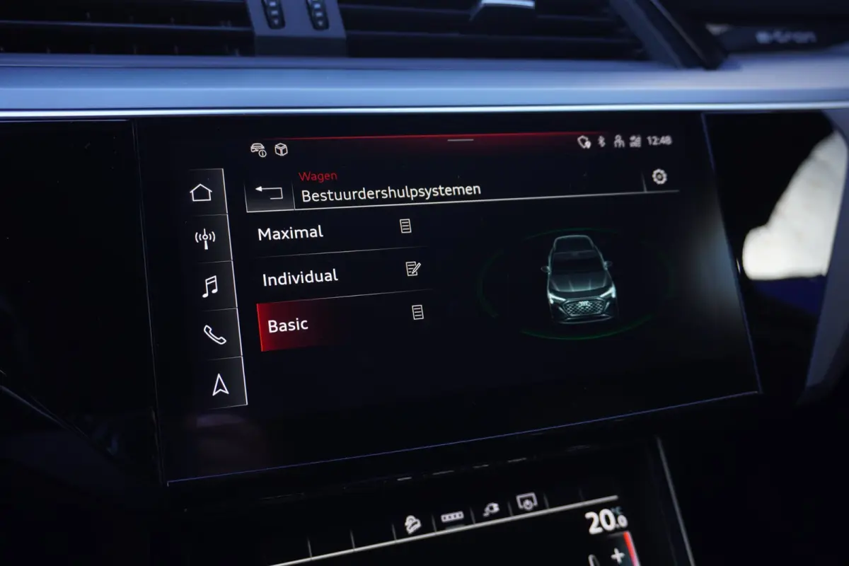 55 quattro Advanced edition Plus 95 kWh Automaat | Airco | Trekhaak | Luchtvering | Vol opties | Dealerauto | Inruil