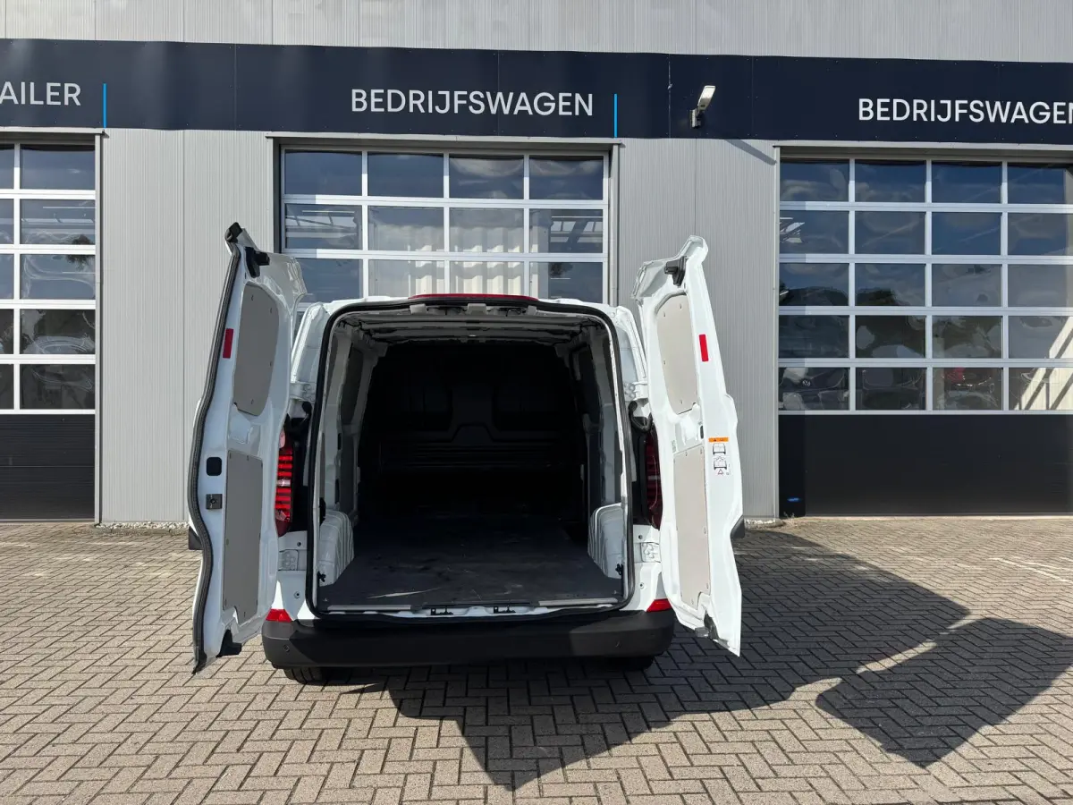 2.0 TDI L1H1 28 > 2025/Parkeersensor/LED/Apple Carplay/Android Auto (1108)