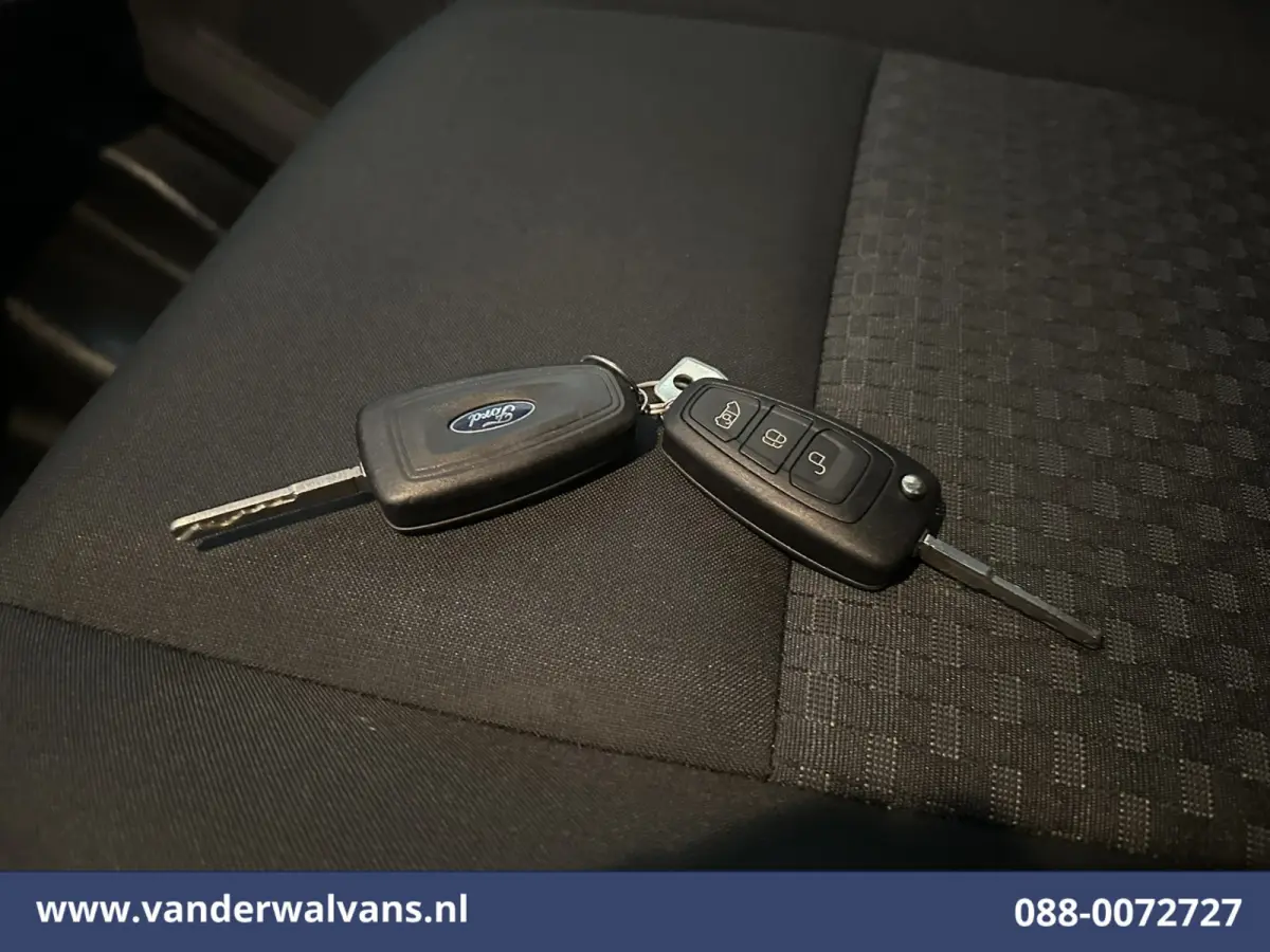 2.0 TDCI 131pk Bakwagen Laadklep Zijdeur Euro6 1001kg Laadvermogen Airco | Camera | Navigatie | Apple Carplay Android Auto, Cruisecontrol, Stoelverwarming