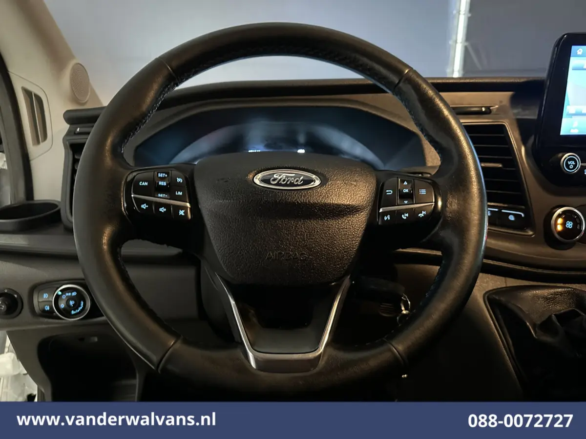 2.0 TDCI 131pk Bakwagen Laadklep Zijdeur Euro6 1001kg Laadvermogen Airco | Camera | Navigatie | Apple Carplay Android Auto, Cruisecontrol, Stoelverwarming