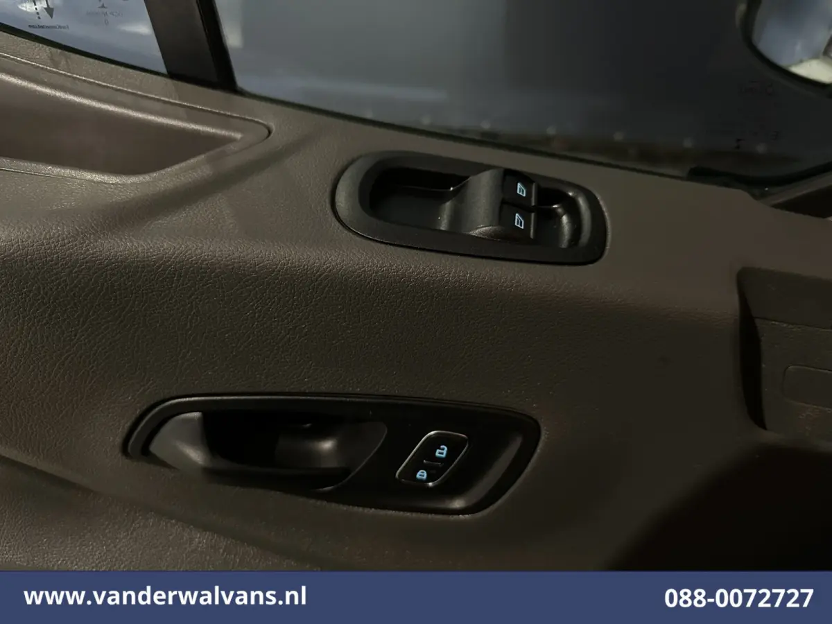 2.0 TDCI 131pk Bakwagen Laadklep Zijdeur Euro6 1001kg Laadvermogen Airco | Camera | Navigatie | Apple Carplay Android Auto, Cruisecontrol, Stoelverwarming