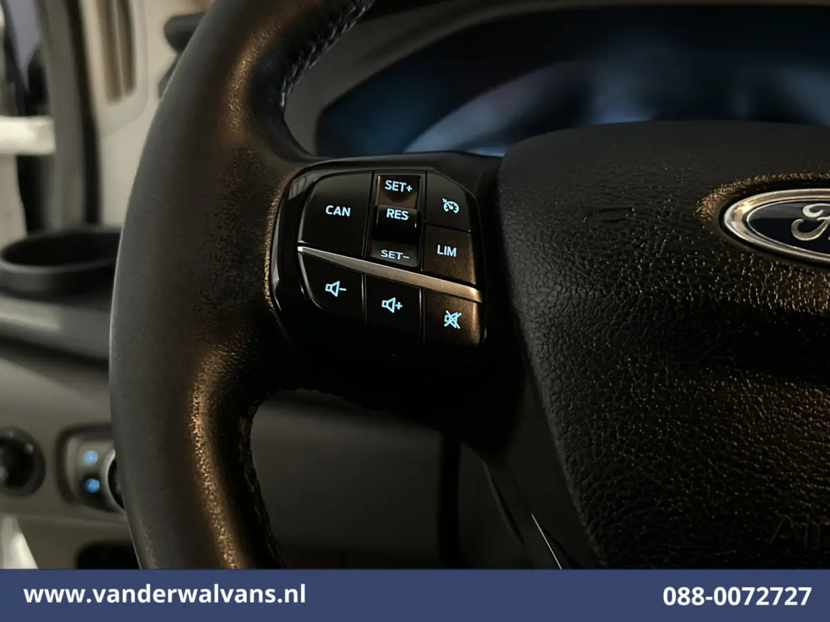 2.0 TDCI 131pk Bakwagen Laadklep Zijdeur Euro6 1001kg Laadvermogen Airco | Camera | Navigatie | Apple Carplay Android Auto, Cruisecontrol, Stoelverwarming
