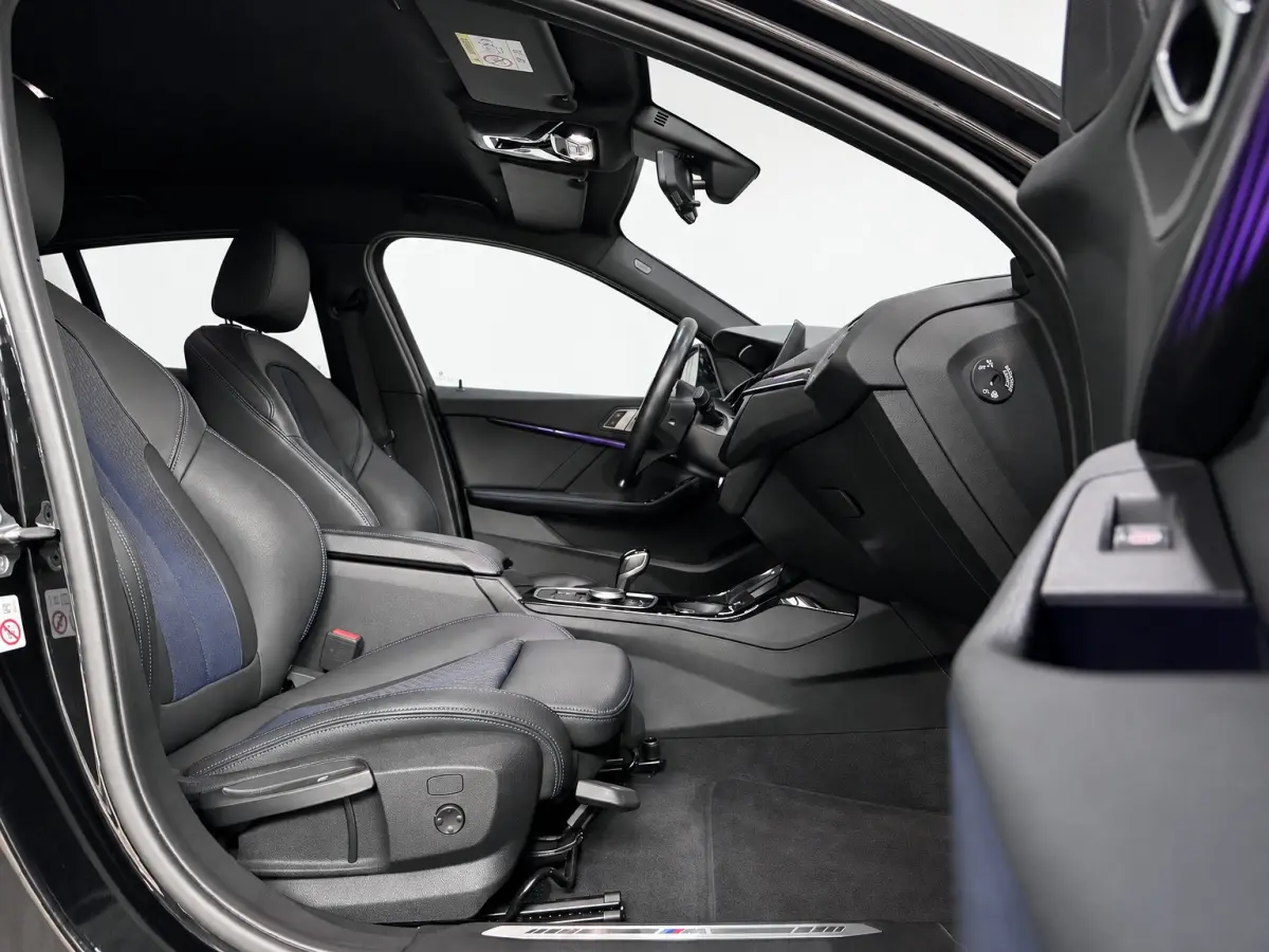 118i Executive - M sport - Trekhaak - Keyless - Leder