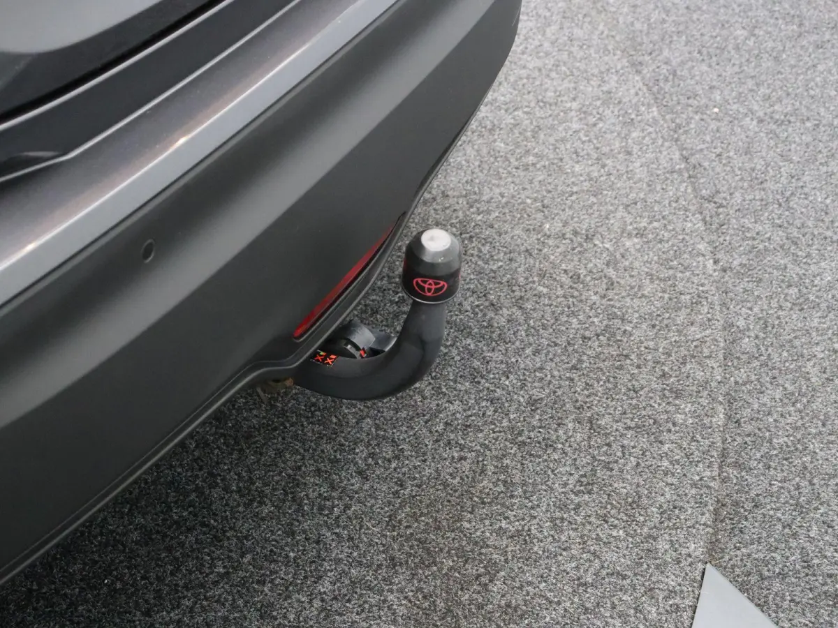 1.2 First Edition | Trekhaak | 1300kg Trekgewicht | Stoelverwarming | JBL Audio |