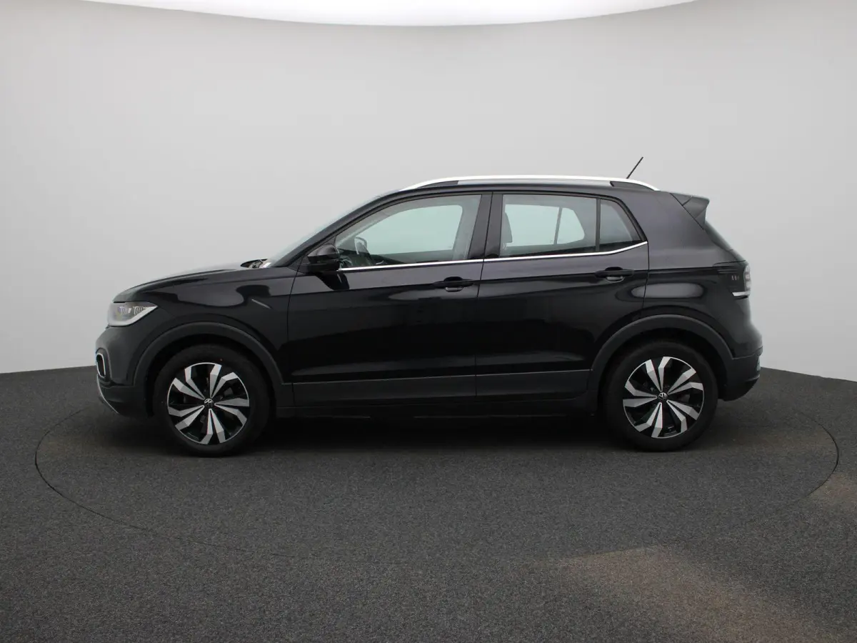 1.0 TSI Style 110 PK| Dealeronderhouden | Navigatie | Parkeersensoren | 17 Inch Velgen | Digitale Cockpit | Buitenspiegels Elektrisch Inklapbaar