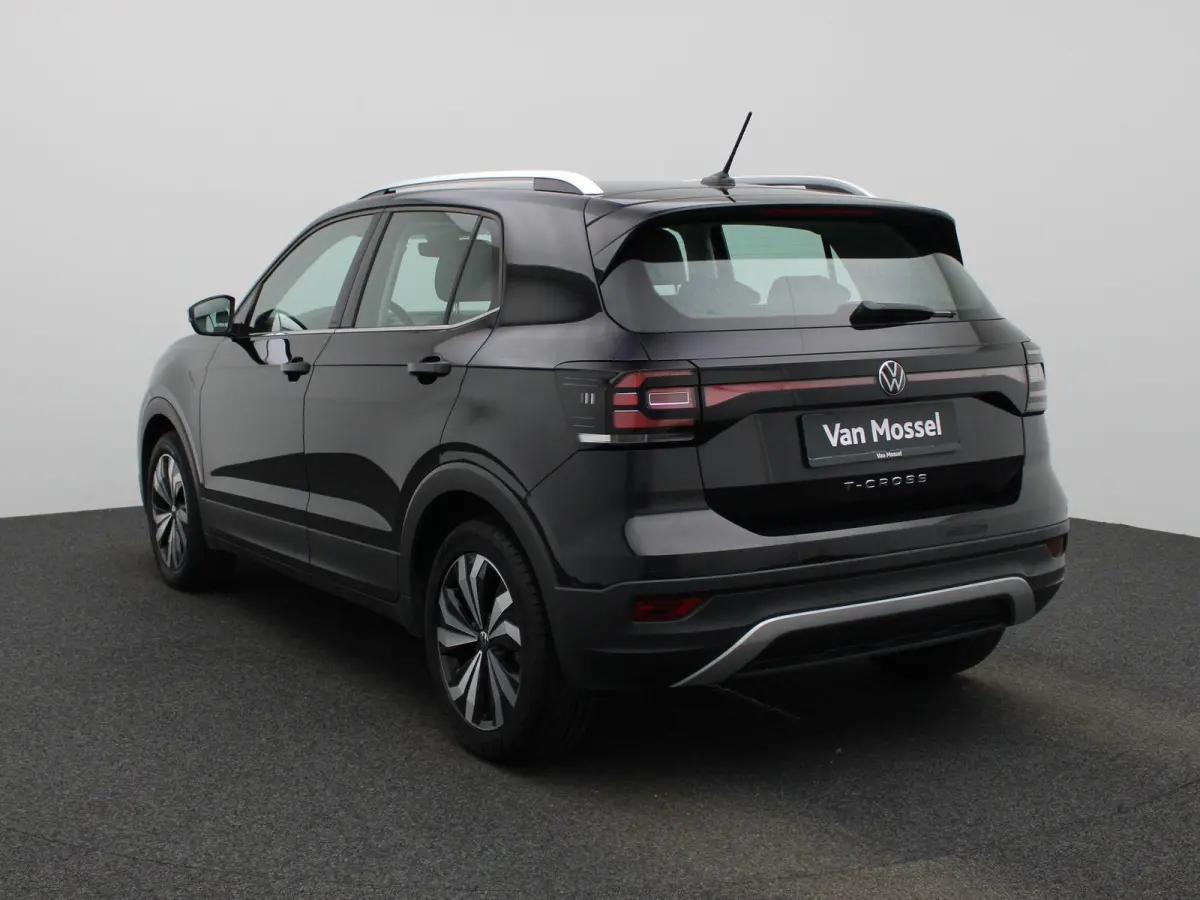 1.0 TSI Style 110 PK| Dealeronderhouden | Navigatie | Parkeersensoren | 17 Inch Velgen | Digitale Cockpit | Buitenspiegels Elektrisch Inklapbaar