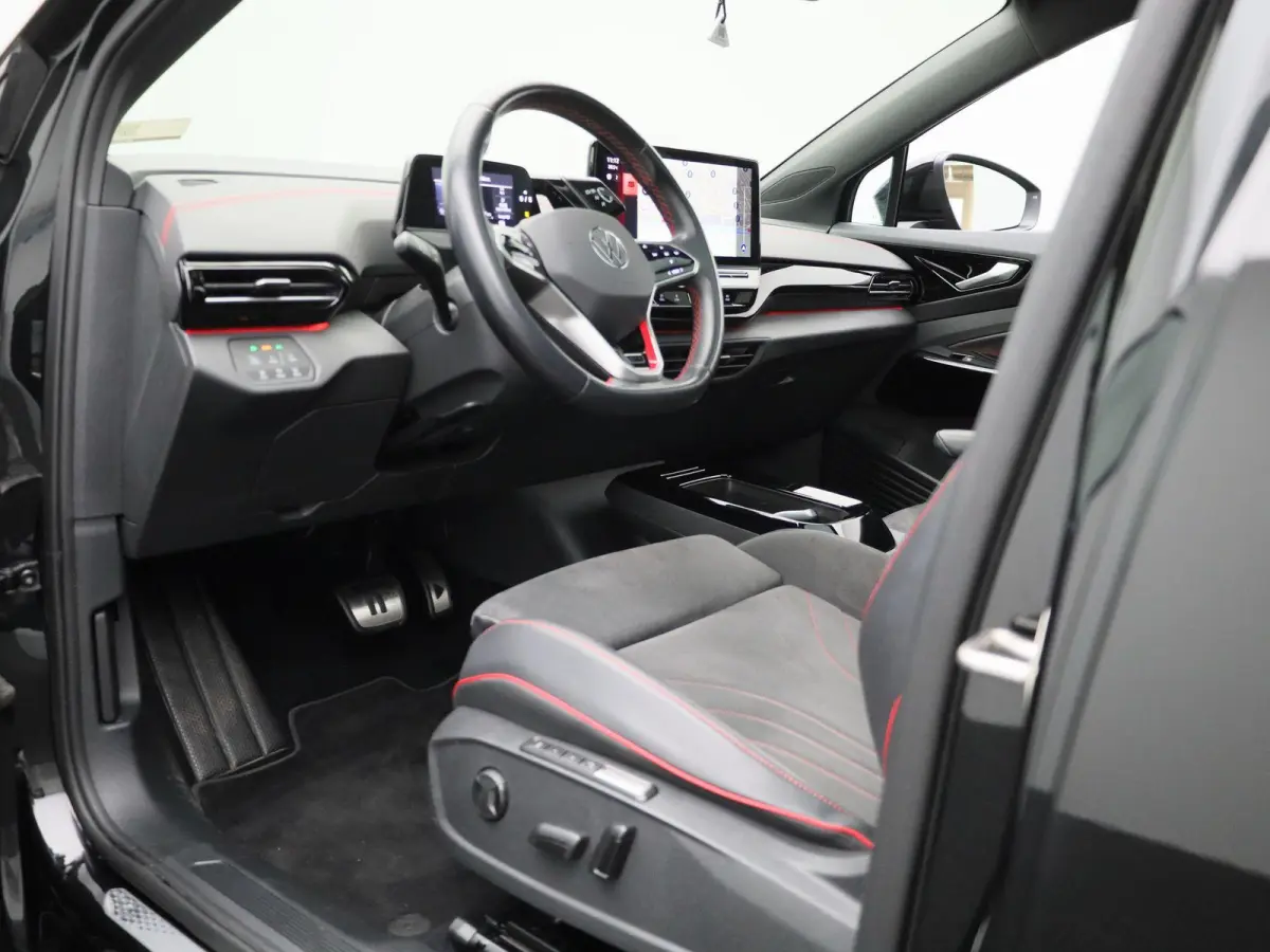 ID.5 GTX 77 kWh 299 PK| Dealeronderhouden | Panoramadak | 21 Inch Velgen | Stoelverwarming | Stuurwielverwarming | Achteruitrijcamera | Elektrische Voorstoelen