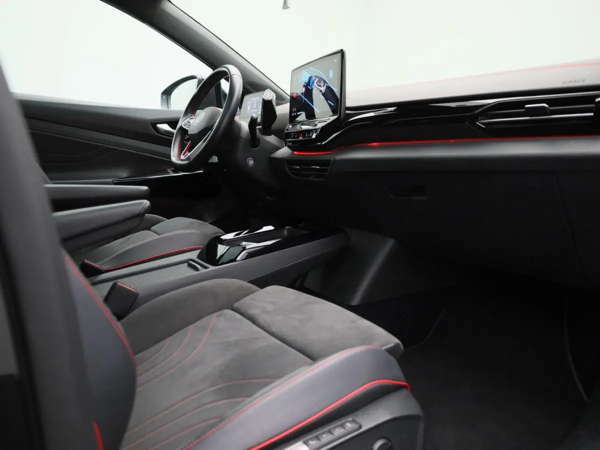ID.5 GTX 77 kWh 299 PK| Dealeronderhouden | Panoramadak | 21 Inch Velgen | Stoelverwarming | Stuurwielverwarming | Achteruitrijcamera | Elektrische Voorstoelen