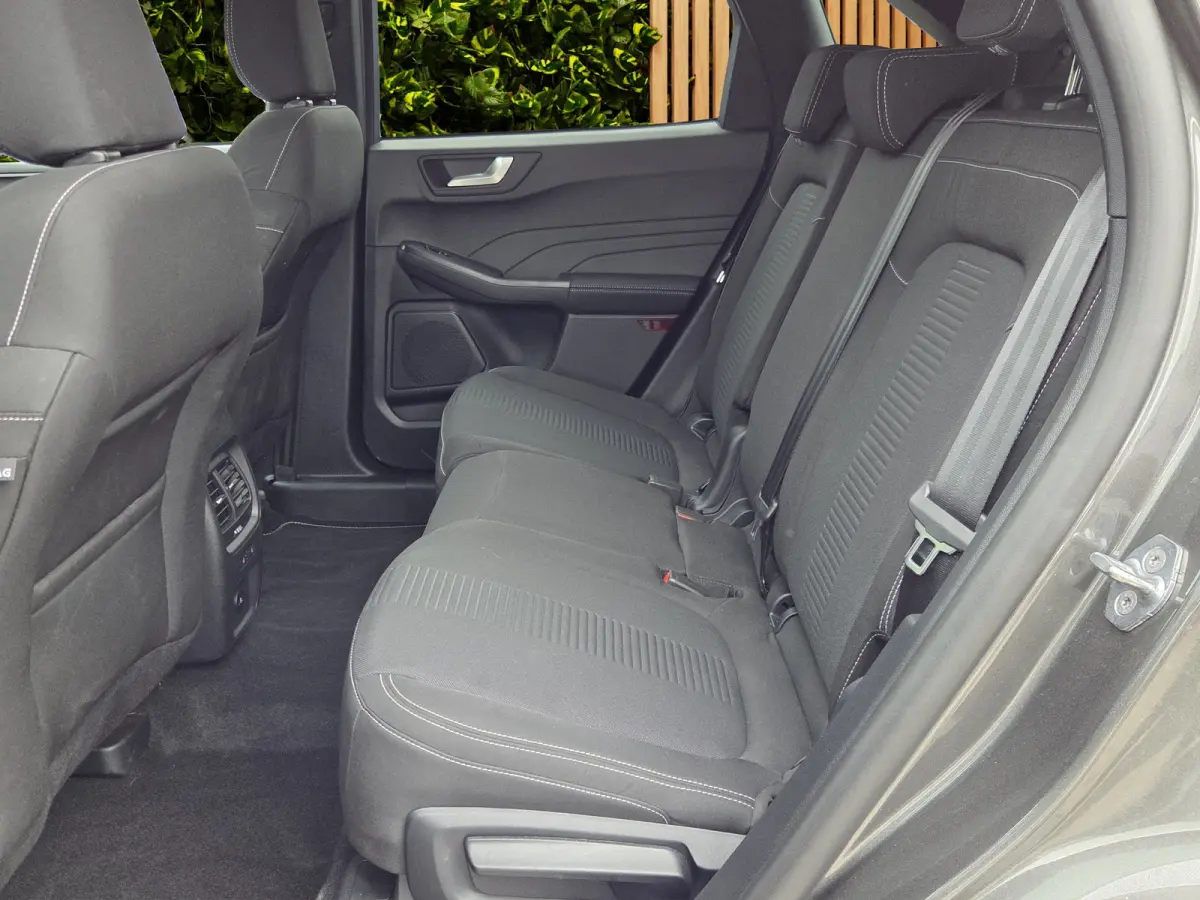 2.5 PHEV Active Matrix LED | Headup | Afneembare trekhaak | Carplay | Stoel- stuurverw. | Keyless | Camera