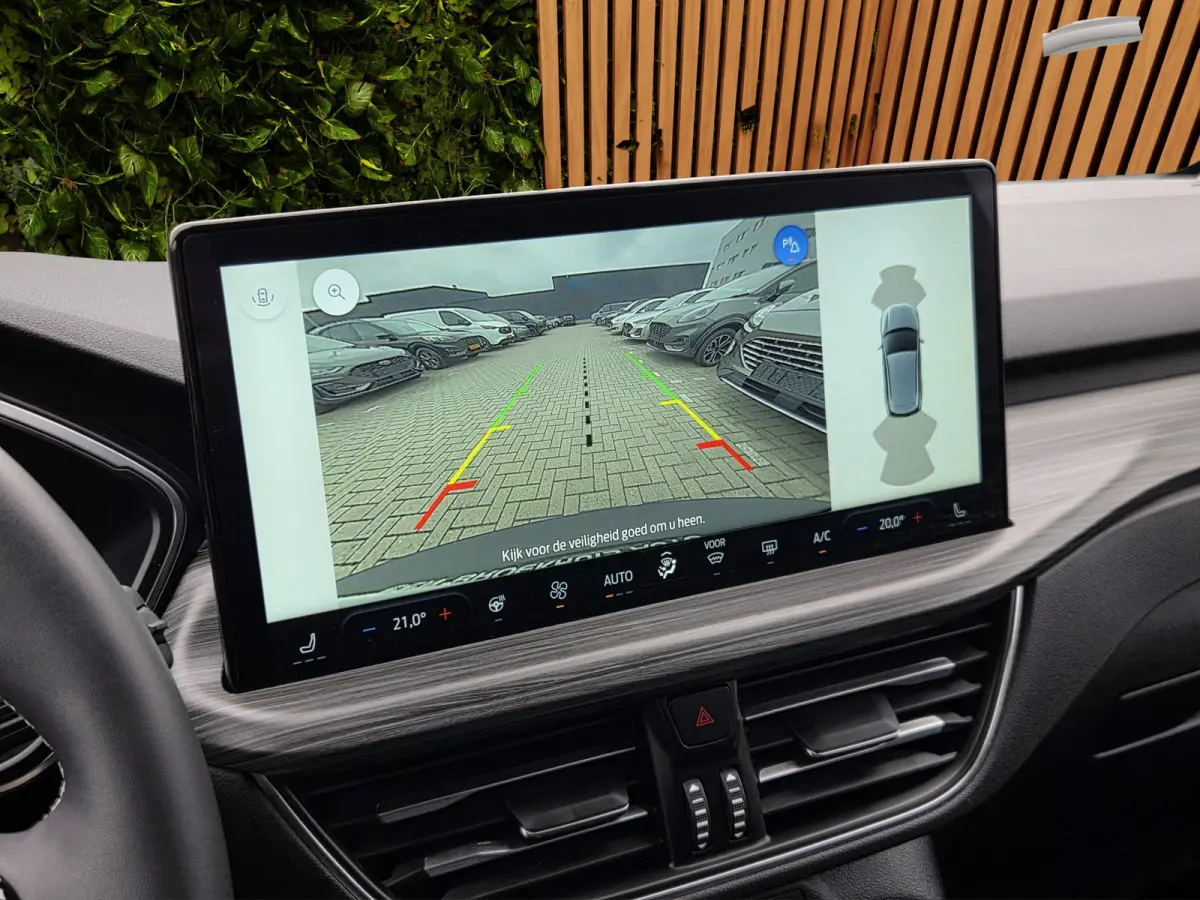 2.5 PHEV Active Matrix LED | Headup | Afneembare trekhaak | Carplay | Stoel- stuurverw. | Keyless | Camera