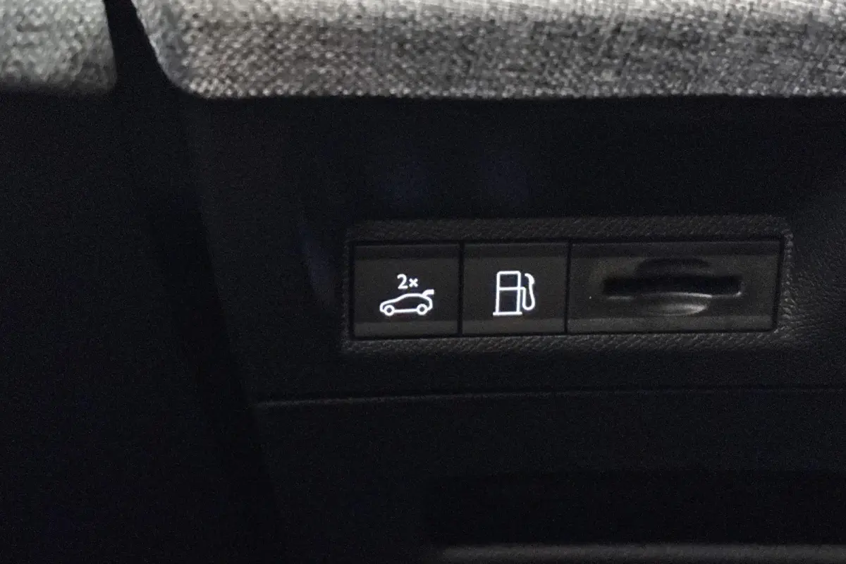 1.6 Plug-in Hybrid 195 GT 7p Stoelverwarming Achterbankverwarming Keyless Camera