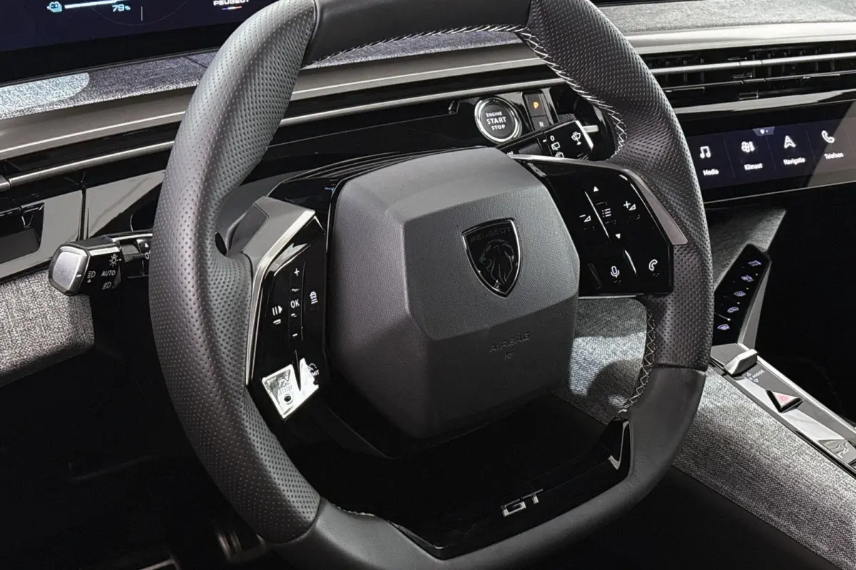 1.6 Plug-in Hybrid 195 GT 7p Stoelverwarming Achterbankverwarming Keyless Camera