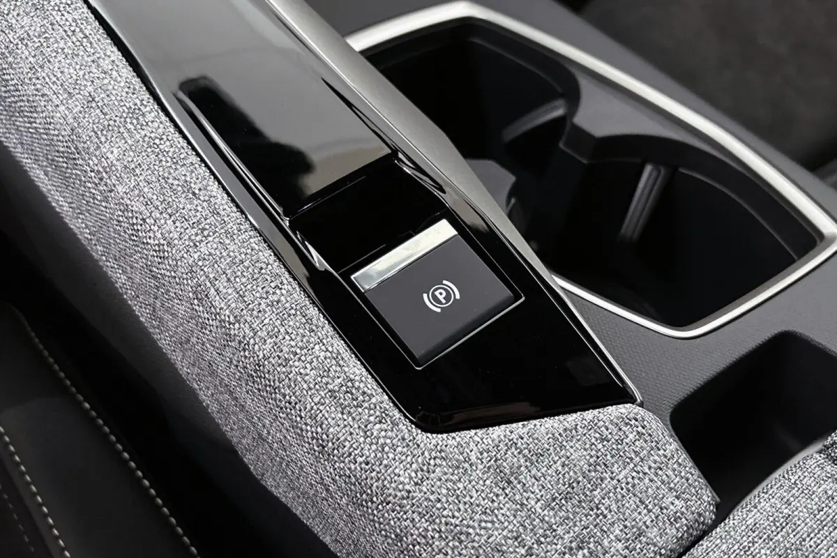 1.6 Plug-in Hybrid 195 GT 7p Stoelverwarming Achterbankverwarming Keyless Camera