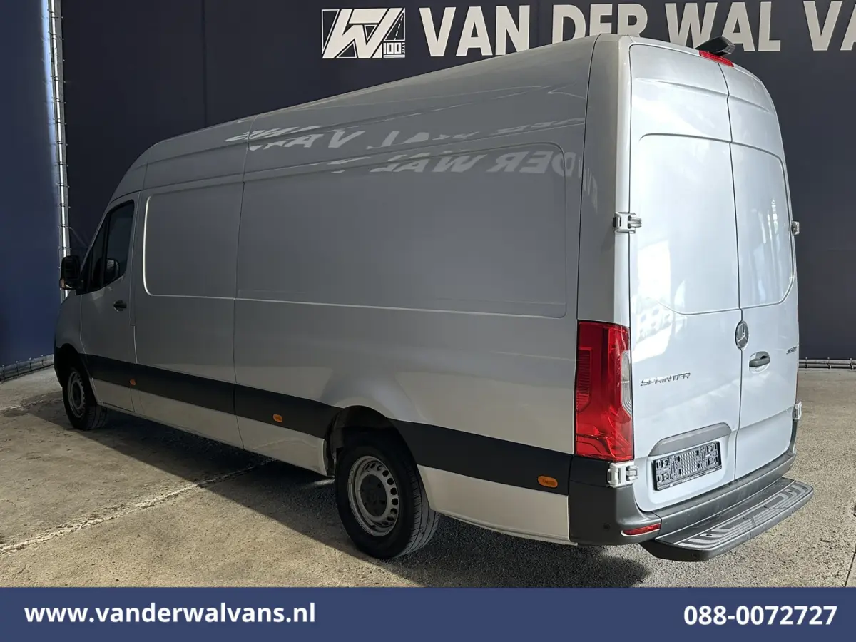 315 CDI 150pk L3H2 Euro6 Airco | 360 graden Camera | Navigatie | Apple Carplay | Cruisecontrol | Chauffeursstoel Android Auto, Stoelverwarming, Parkeersensoren, Bijrijdersbank