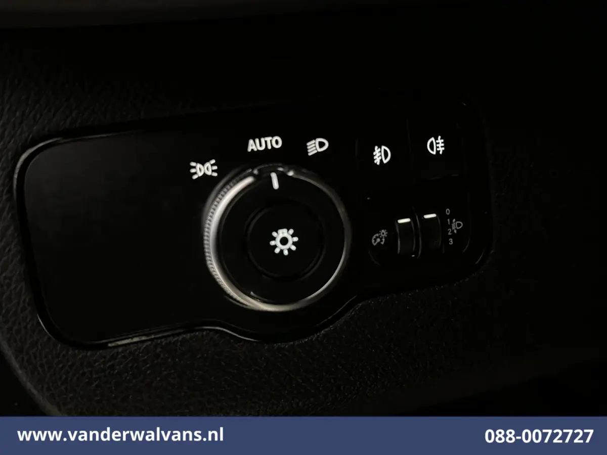 315 CDI 150pk L3H2 Euro6 Airco | 360 graden Camera | Navigatie | Apple Carplay | Cruisecontrol | Chauffeursstoel Android Auto, Stoelverwarming, Parkeersensoren, Bijrijdersbank