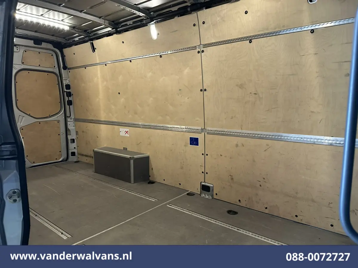 315 CDI 150pk L3H2 Euro6 Airco | 360 graden Camera | Navigatie | Apple Carplay | Cruisecontrol | Chauffeursstoel Android Auto, Stoelverwarming, Parkeersensoren, Bijrijdersbank