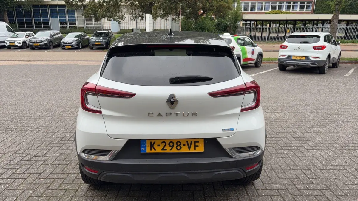 E-TECH plug-in hybrid 160 Initiale Paris | Schuif-/kanteldak | lichtgrijs Lederen Bekl. |