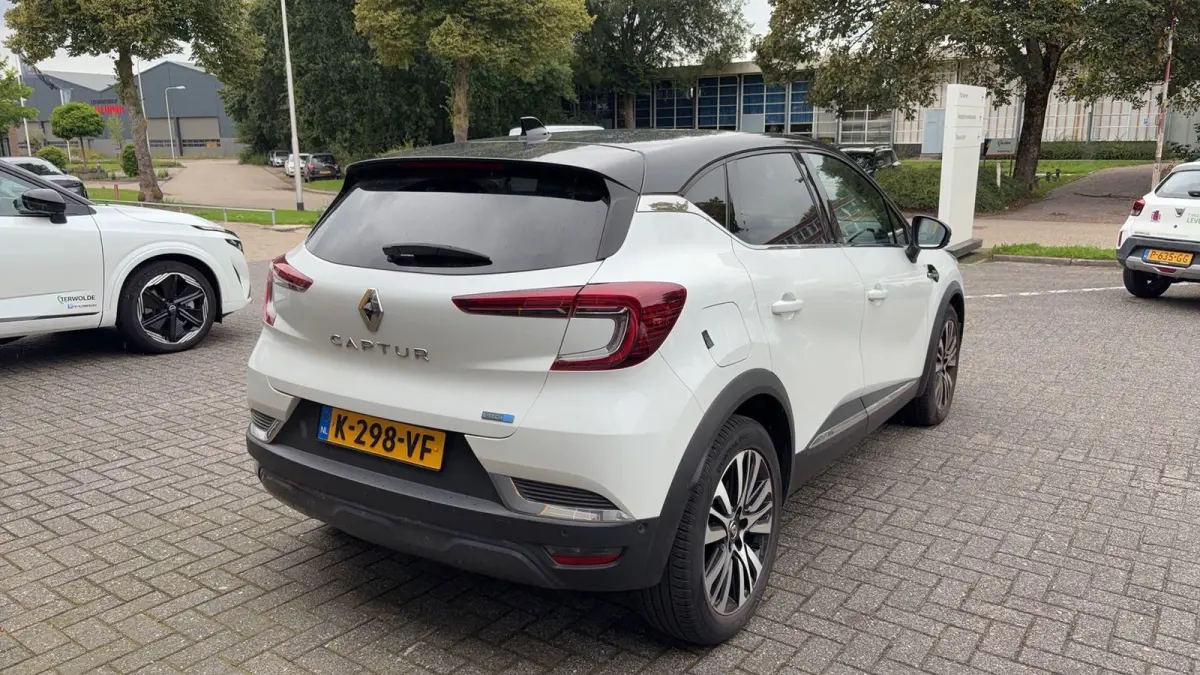 E-TECH plug-in hybrid 160 Initiale Paris | Schuif-/kanteldak | lichtgrijs Lederen Bekl. |