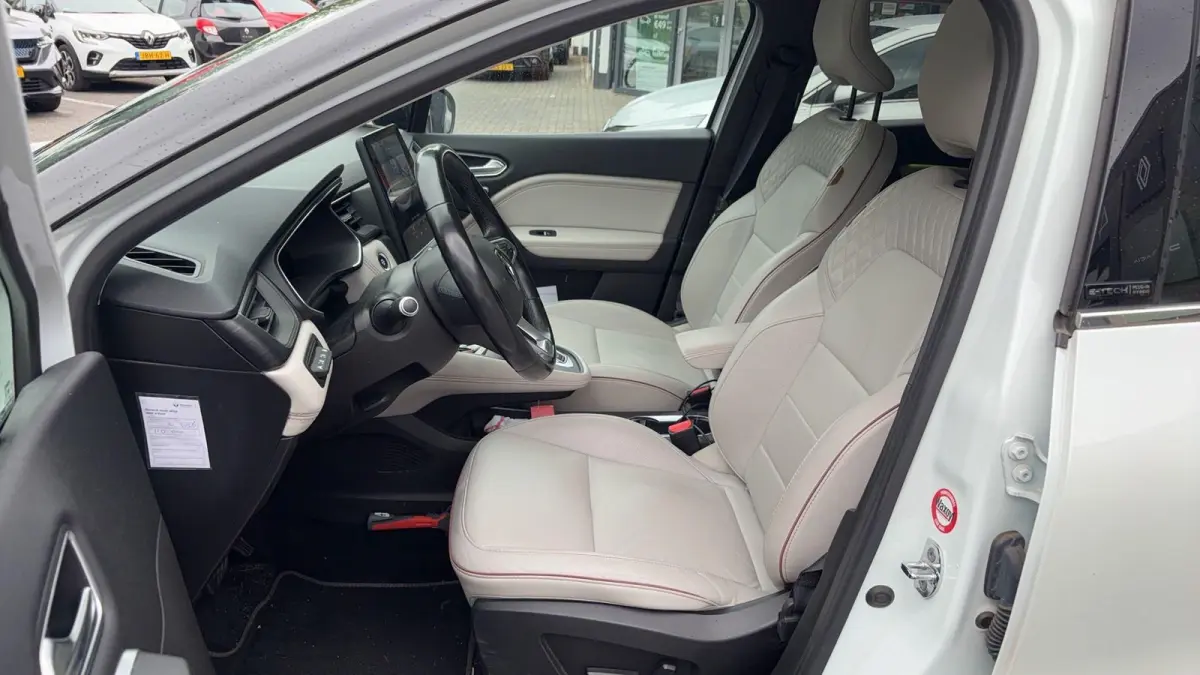 E-TECH plug-in hybrid 160 Initiale Paris | Schuif-/kanteldak | lichtgrijs Lederen Bekl. |