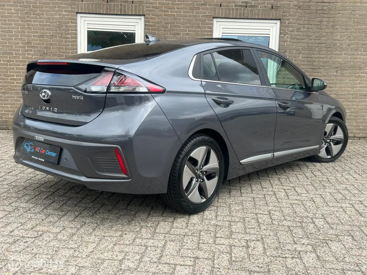 1.6 GDi Premium | Camera | Navi | Cruise | DAB