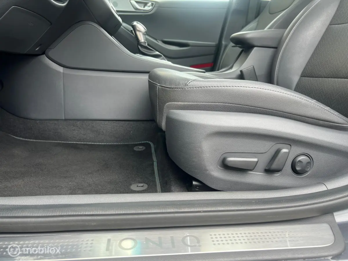 1.6 GDi Premium | Camera | Navi | Cruise | DAB