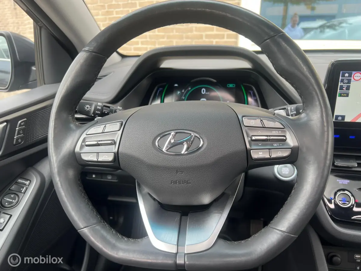 1.6 GDi Premium | Camera | Navi | Cruise | DAB