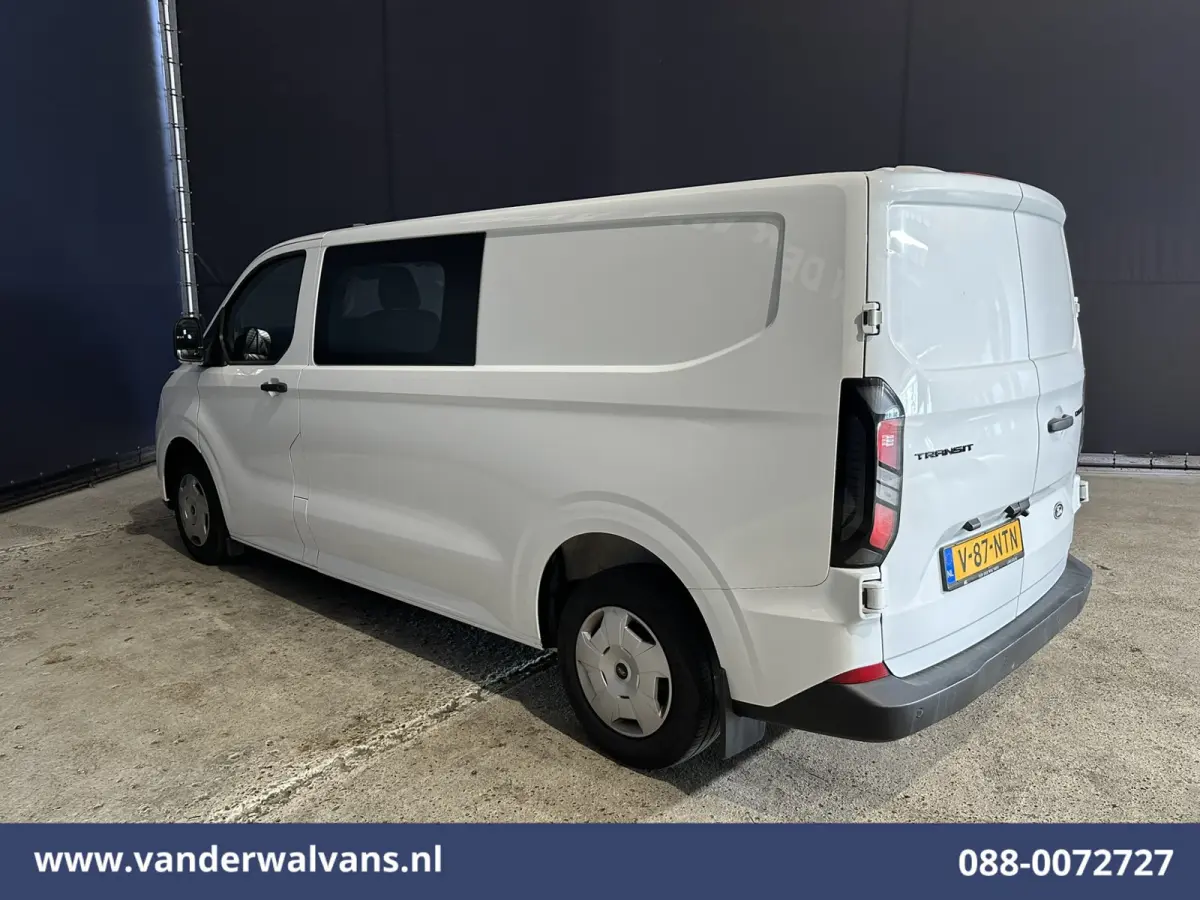 2.0 TDCI 136pk L2H1 Dubbele Cabine Euro6 Airco | 6-Zits | Camera | Apple Carplay | Cruisecontrol | LED Android Auto, Parkeersensoren, Verwarmde voorruit, Bijrijdersbank, 2800kg trekvermogen