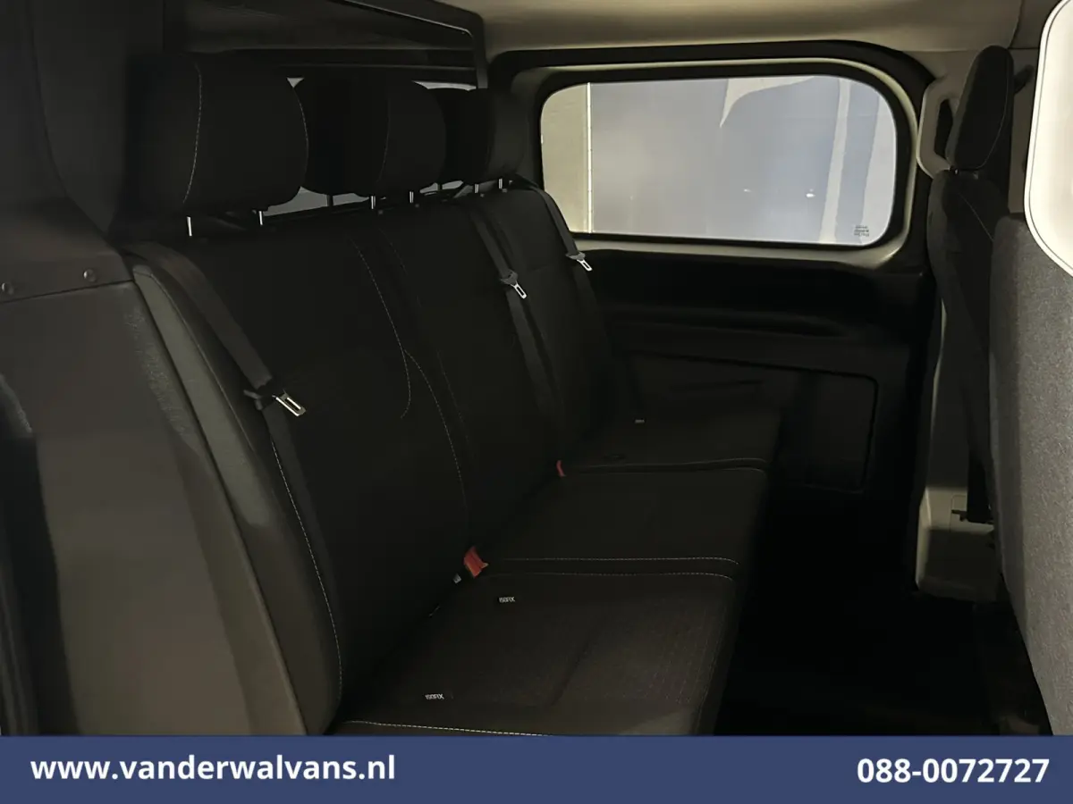 2.0 TDCI 136pk L2H1 Dubbele Cabine Euro6 Airco | 6-Zits | Camera | Apple Carplay | Cruisecontrol | LED Android Auto, Parkeersensoren, Verwarmde voorruit, Bijrijdersbank, 2800kg trekvermogen