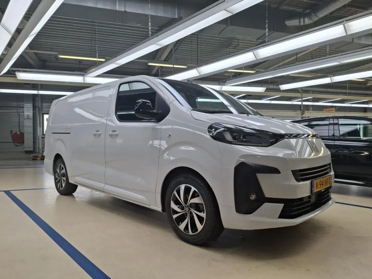 L3 75kWh | 8 JAAR GARANTIE | CAMERA | DRAADLOOS CARPLAY | BETIMMERING | LED | 17" LM VELGEN | COMFORT WAND |